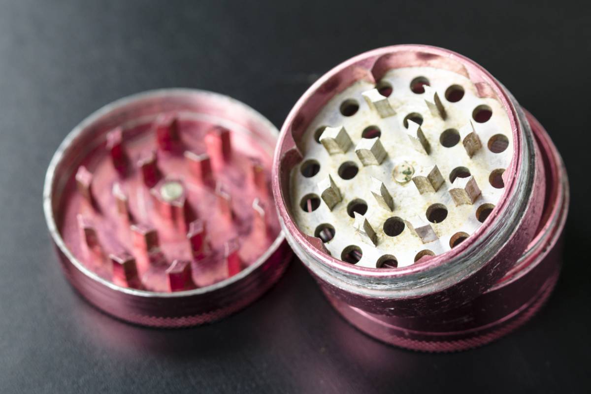 Quel grinder vous permettra vraiment un broyage homogène ?