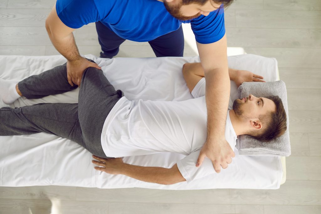 Découvrir la formation en ostéopathie à Paris : parcours, programme et perspectives