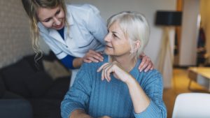 Les 4 services d&rsquo;aide à domicile les plus complets à Hyères